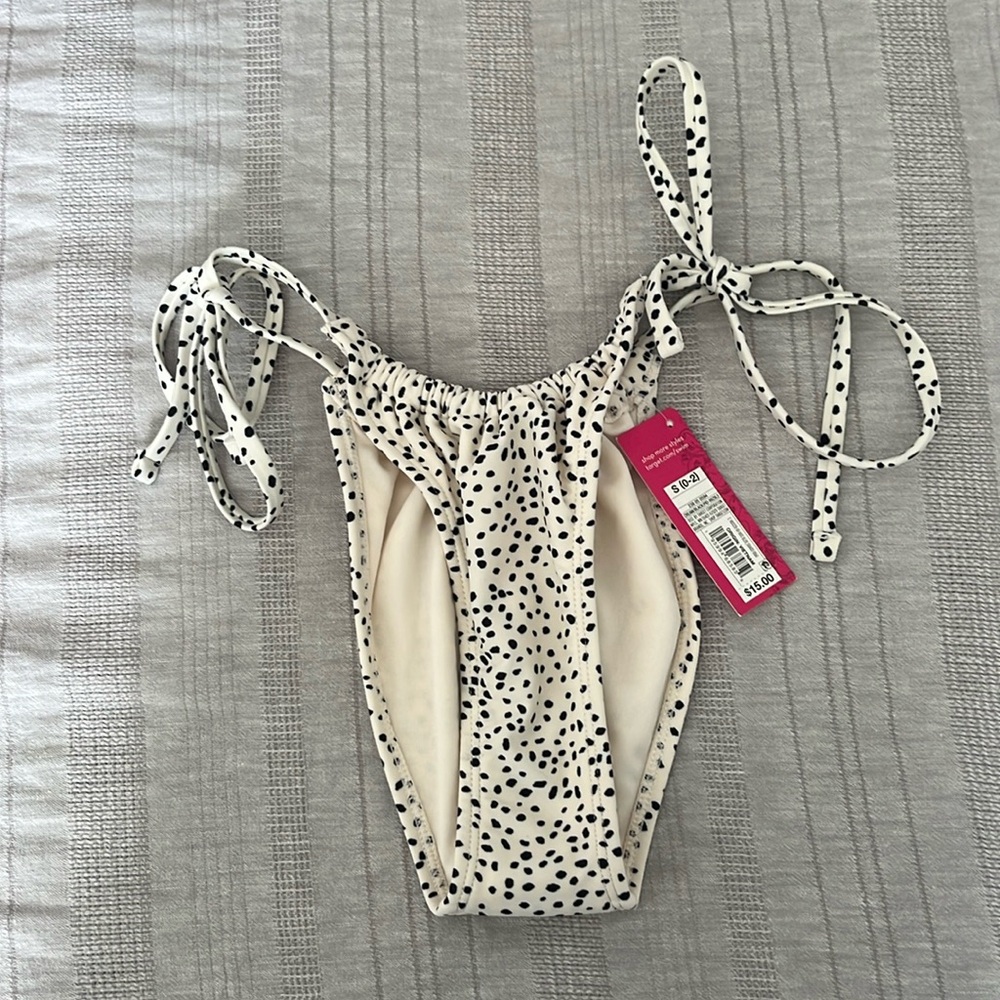 Xhilaration High Leg Scoop Waist Bikini Bottom